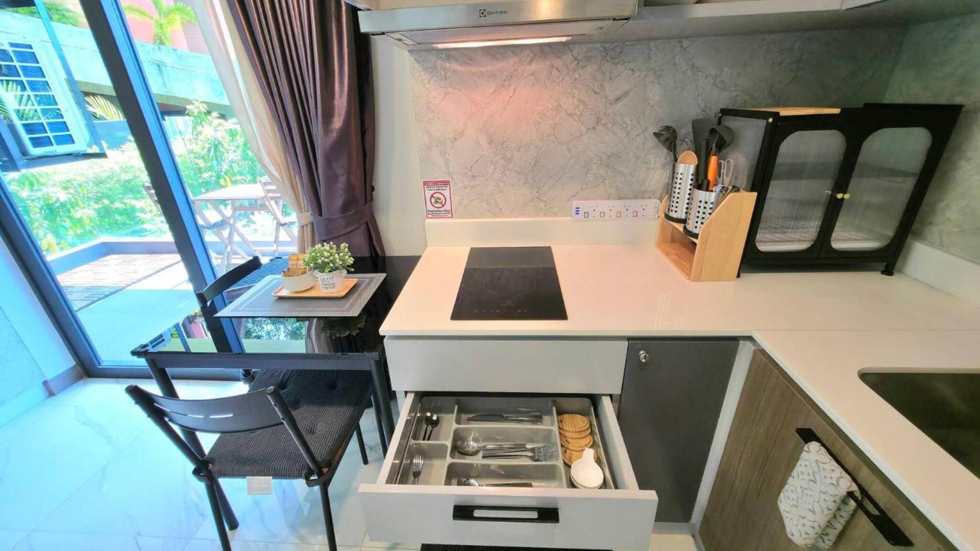Room In Apartment - A301- Forest View Corner Unit 1Br-1Bath Ao Nang Екстериор снимка